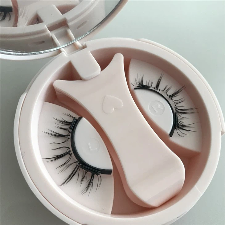 आवेदक के साथ चुंबकीय चाबी